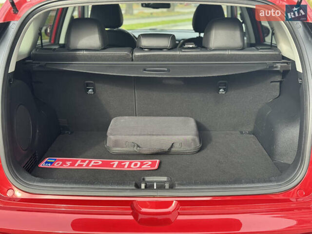 Красный Киа Niro, объемом двигателя 0 л и пробегом 135 тыс. км за 17299 $, фото 47 на Automoto.ua