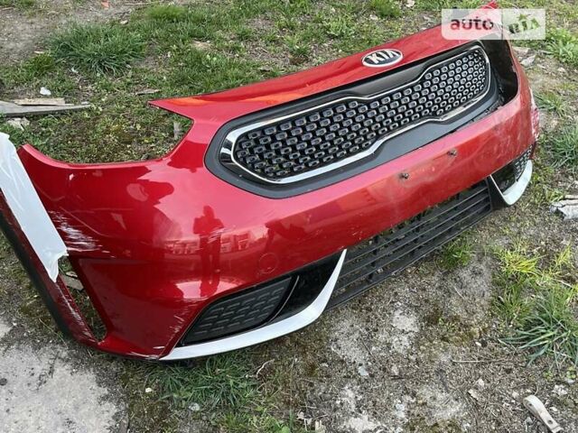 Червоний Кіа Niro, об'ємом двигуна 1.58 л та пробігом 18 тис. км за 12900 $, фото 5 на Automoto.ua