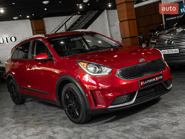 Красный Киа Niro, объемом двигателя 1.58 л и пробегом 163 тыс. км за 14900 $, фото 5 на Automoto.ua