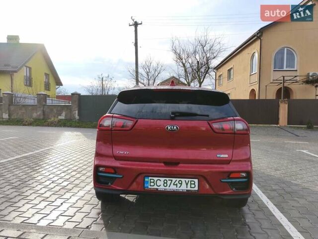 Красный Киа Niro, объемом двигателя 0 л и пробегом 138 тыс. км за 18800 $, фото 19 на Automoto.ua