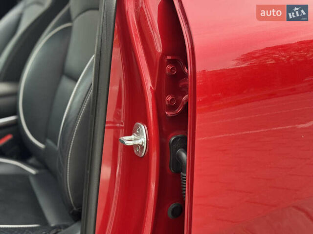 Красный Киа Niro, объемом двигателя 0 л и пробегом 135 тыс. км за 17299 $, фото 49 на Automoto.ua