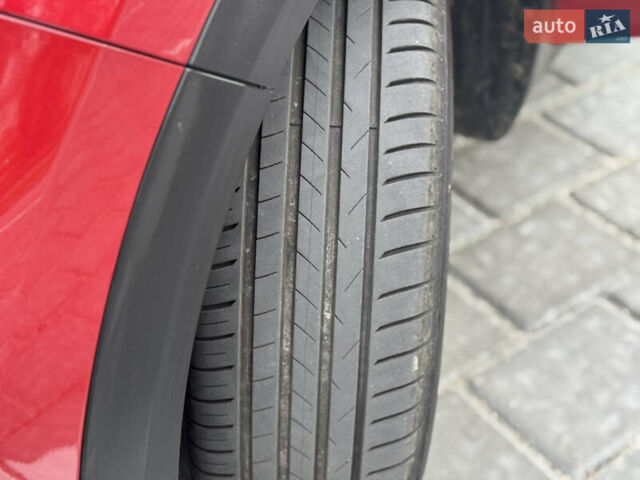 Красный Киа Niro, объемом двигателя 0 л и пробегом 135 тыс. км за 17299 $, фото 64 на Automoto.ua