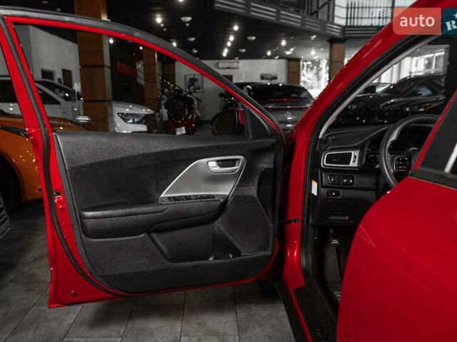 Красный Киа Niro, объемом двигателя 1.58 л и пробегом 163 тыс. км за 14900 $, фото 14 на Automoto.ua