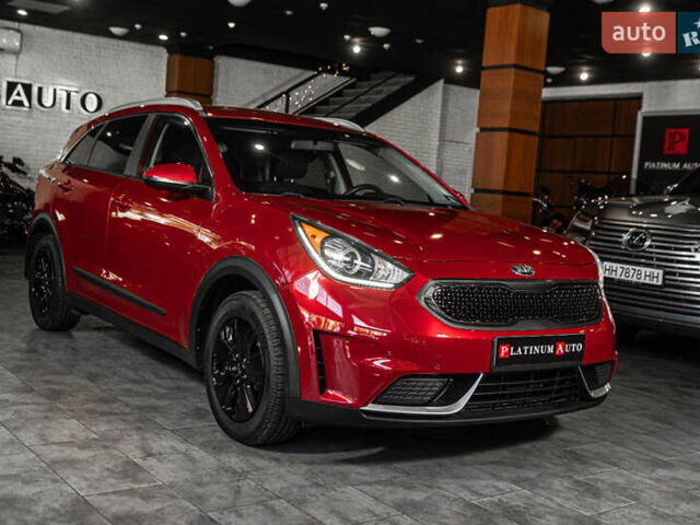 Красный Киа Niro, объемом двигателя 1.58 л и пробегом 163 тыс. км за 14900 $, фото 6 на Automoto.ua