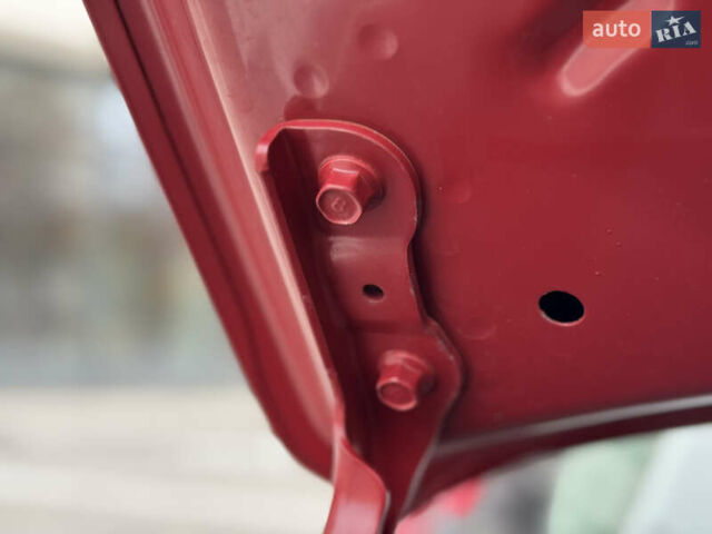 Красный Киа Niro, объемом двигателя 0 л и пробегом 135 тыс. км за 17299 $, фото 65 на Automoto.ua