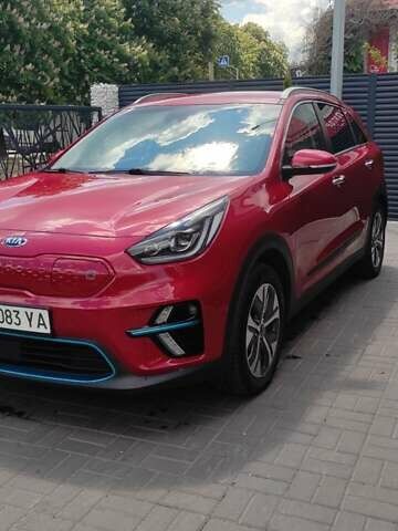 Красный Киа Niro, объемом двигателя 0 л и пробегом 166 тыс. км за 17000 $, фото 4 на Automoto.ua