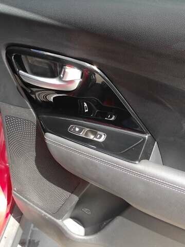 Червоний Кіа Niro, об'ємом двигуна 0 л та пробігом 169 тис. км за 17300 $, фото 12 на Automoto.ua