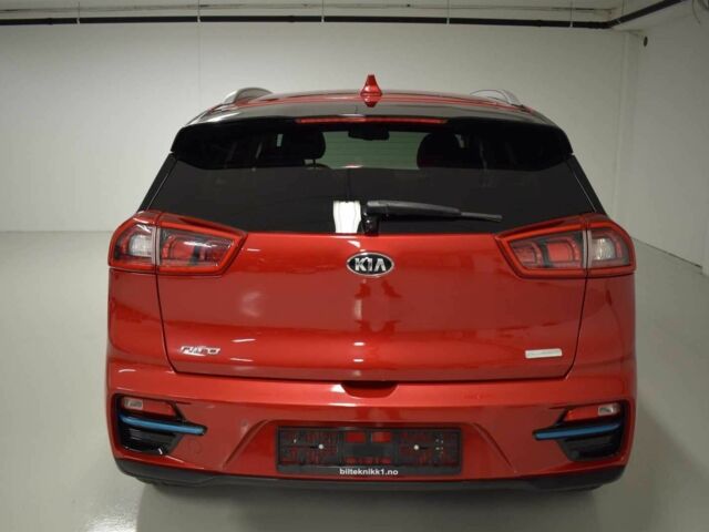 Красный Киа Niro, объемом двигателя 0 л и пробегом 83 тыс. км за 14700 $, фото 4 на Automoto.ua