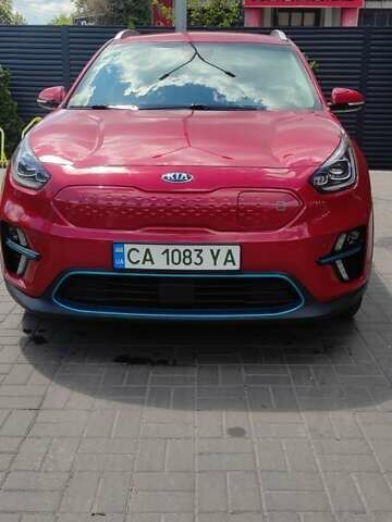 Красный Киа Niro, объемом двигателя 0 л и пробегом 166 тыс. км за 17000 $, фото 3 на Automoto.ua