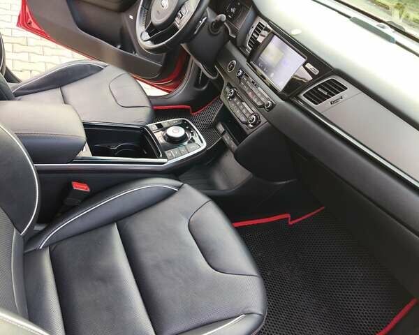 Красный Киа Niro, объемом двигателя 0 л и пробегом 138 тыс. км за 18800 $, фото 4 на Automoto.ua