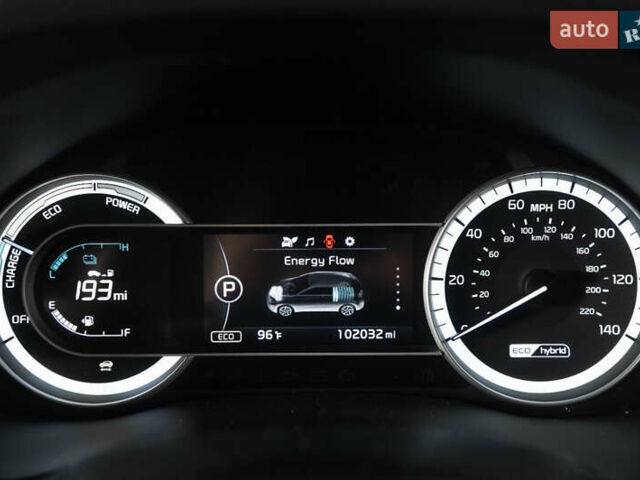 Красный Киа Niro, объемом двигателя 1.58 л и пробегом 163 тыс. км за 14900 $, фото 21 на Automoto.ua