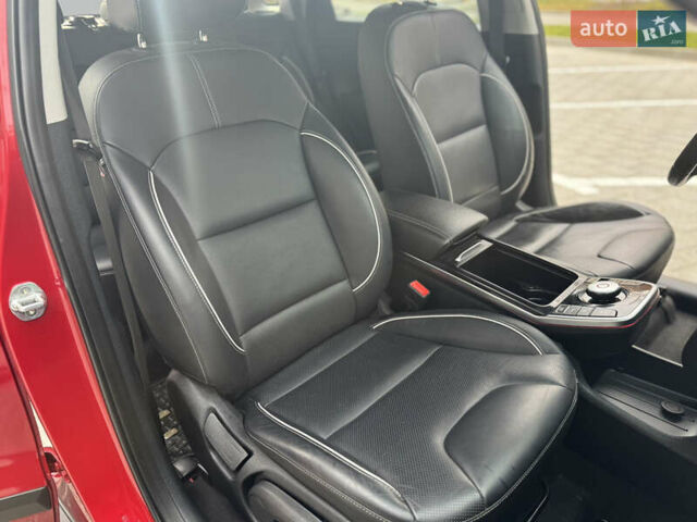 Красный Киа Niro, объемом двигателя 0 л и пробегом 135 тыс. км за 17299 $, фото 35 на Automoto.ua
