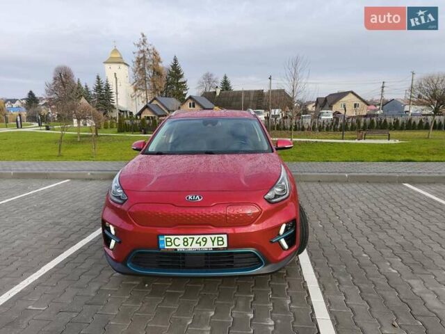 Красный Киа Niro, объемом двигателя 0 л и пробегом 138 тыс. км за 18800 $, фото 3 на Automoto.ua