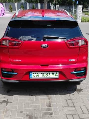 Красный Киа Niro, объемом двигателя 0 л и пробегом 166 тыс. км за 17000 $, фото 6 на Automoto.ua