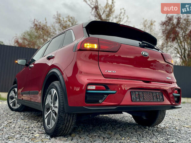 Киа Niro 2020 в Дрогобыче на Automoto.ua Красный Киа Niro, объемом двигателя 0 л и пробегом 159 тыс. км за 19399 $, фото 23 на Automoto.ua