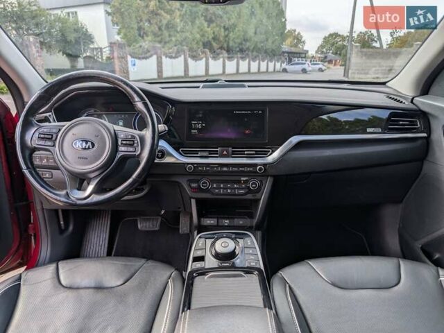 Червоний Кіа Niro, об'ємом двигуна 0 л та пробігом 146 тис. км за 19900 $, фото 22 на Automoto.ua