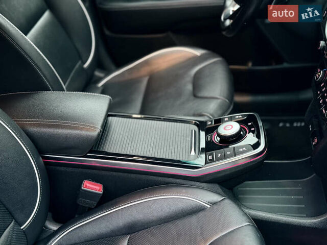 Червоний Кіа Niro, об'ємом двигуна 0 л та пробігом 151 тис. км за 18500 $, фото 42 на Automoto.ua