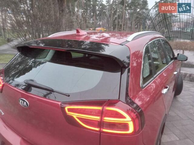Красный Киа Niro, объемом двигателя 0 л и пробегом 87 тыс. км за 20492 $, фото 67 на Automoto.ua