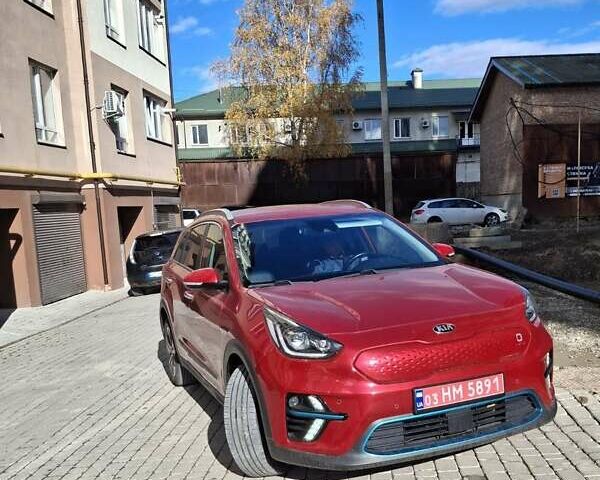 Червоний Кіа Niro, об'ємом двигуна 0 л та пробігом 110 тис. км за 19800 $, фото 10 на Automoto.ua