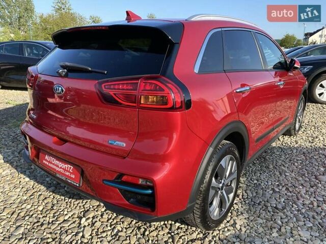 Червоний Кіа Niro, об'ємом двигуна 0 л та пробігом 128 тис. км за 19900 $, фото 14 на Automoto.ua