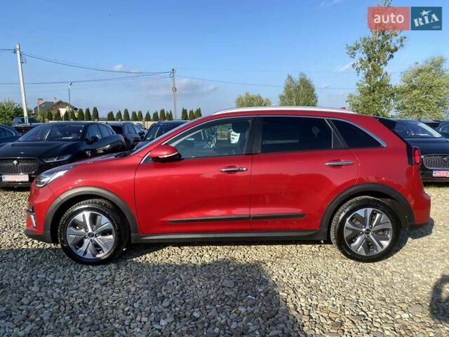 Червоний Кіа Niro, об'ємом двигуна 0 л та пробігом 128 тис. км за 19900 $, фото 11 на Automoto.ua