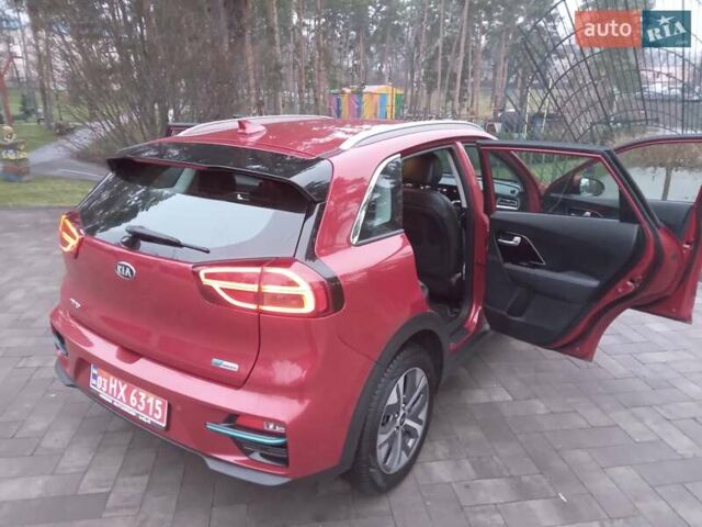 Красный Киа Niro, объемом двигателя 0 л и пробегом 87 тыс. км за 20492 $, фото 25 на Automoto.ua
