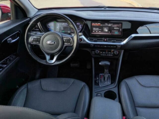 Красный Киа Niro, объемом двигателя 1.6 л и пробегом 39 тыс. км за 8700 $, фото 8 на Automoto.ua
