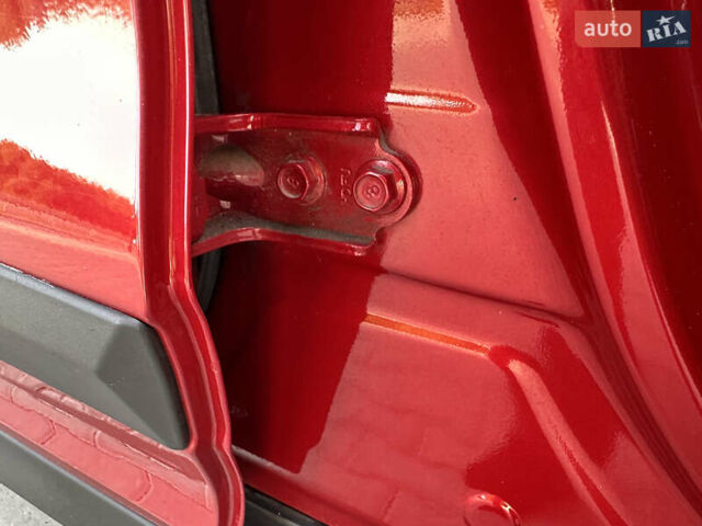 Красный Киа Niro, объемом двигателя 0 л и пробегом 163 тыс. км за 17850 $, фото 57 на Automoto.ua