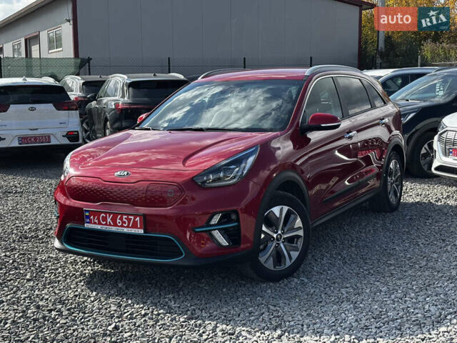 Красный Киа Niro, объемом двигателя 0 л и пробегом 44 тыс. км за 22600 $, фото 4 на Automoto.ua