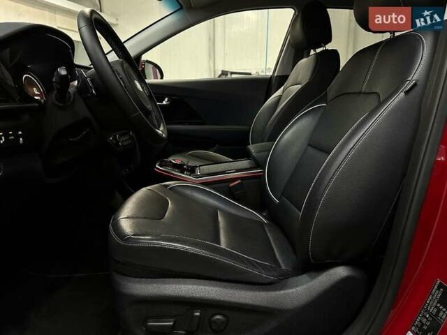 Красный Киа Niro, объемом двигателя 0 л и пробегом 47 тыс. км за 23900 $, фото 38 на Automoto.ua