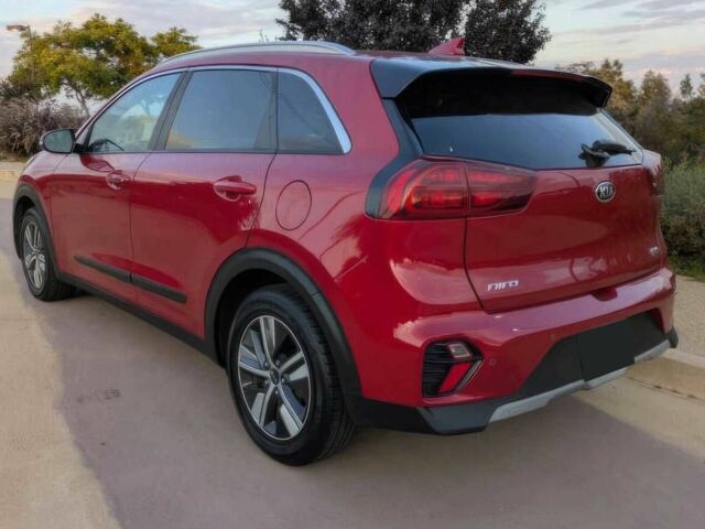 Красный Киа Niro, объемом двигателя 1.6 л и пробегом 39 тыс. км за 8700 $, фото 3 на Automoto.ua