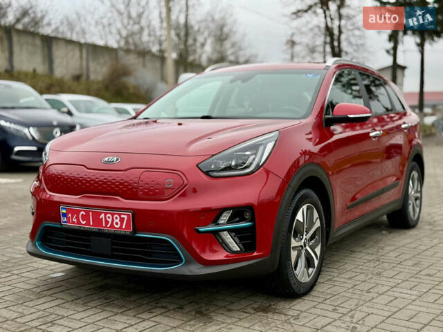 Червоний Кіа Niro, об'ємом двигуна 0 л та пробігом 128 тис. км за 19900 $, фото 4 на Automoto.ua