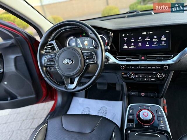 Красный Киа Niro, объемом двигателя 0 л и пробегом 67 тыс. км за 19850 $, фото 83 на Automoto.ua
