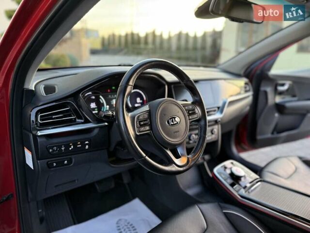 Красный Киа Niro, объемом двигателя 0 л и пробегом 67 тыс. км за 19850 $, фото 52 на Automoto.ua