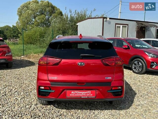 Киа Niro 2020 в Львове на Automoto.ua Красный Киа Niro, объемом двигателя 0 л и пробегом 48 тыс. км за 23700 $, фото 19 на Automoto.ua
