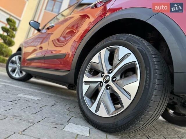 Красный Киа Niro, объемом двигателя 0 л и пробегом 67 тыс. км за 19850 $, фото 40 на Automoto.ua