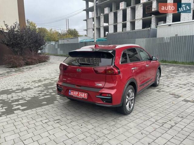 Красный Киа Niro, объемом двигателя 0 л и пробегом 124 тыс. км за 18200 $, фото 25 на Automoto.ua