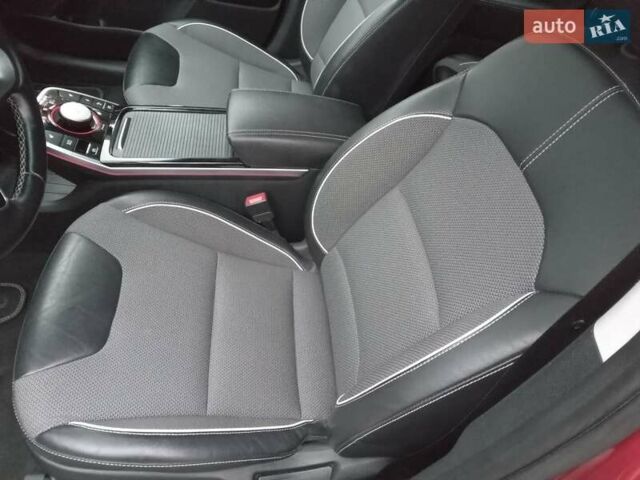 Красный Киа Niro, объемом двигателя 0 л и пробегом 87 тыс. км за 20492 $, фото 53 на Automoto.ua