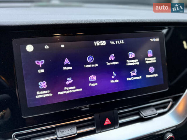 Червоний Кіа Niro, об'ємом двигуна 0 л та пробігом 151 тис. км за 18500 $, фото 76 на Automoto.ua