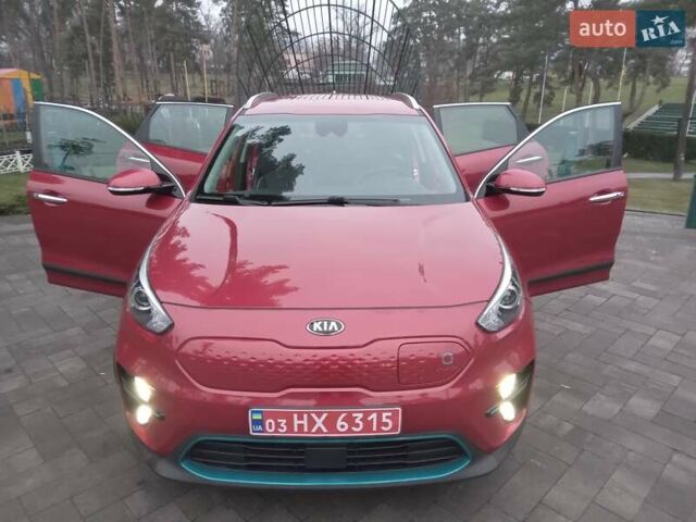 Красный Киа Niro, объемом двигателя 0 л и пробегом 87 тыс. км за 20492 $, фото 16 на Automoto.ua
