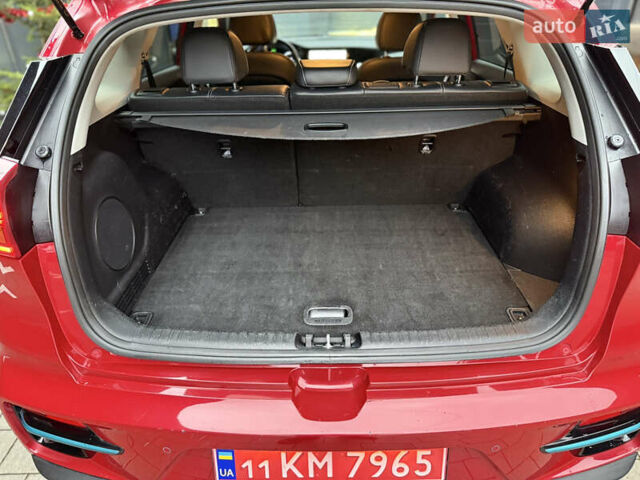 Червоний Кіа Niro, об'ємом двигуна 0 л та пробігом 151 тис. км за 18500 $, фото 63 на Automoto.ua