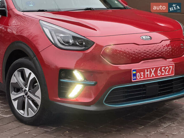 Красный Киа Niro, объемом двигателя 0 л и пробегом 144 тыс. км за 18800 $, фото 10 на Automoto.ua