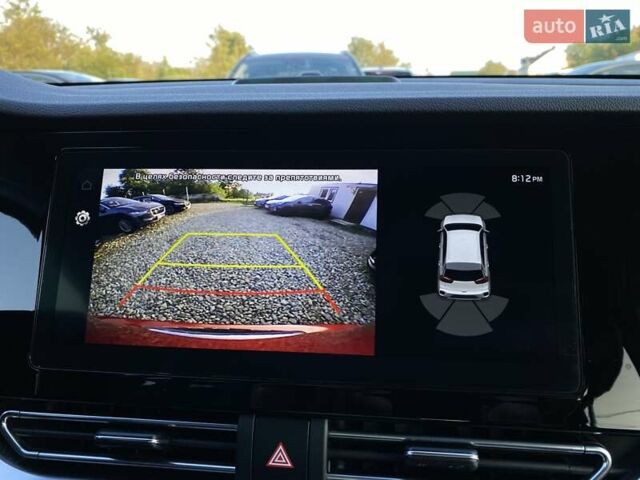 Червоний Кіа Niro, об'ємом двигуна 0 л та пробігом 128 тис. км за 19900 $, фото 7 на Automoto.ua