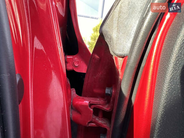 Красный Киа Niro, объемом двигателя 0 л и пробегом 163 тыс. км за 17850 $, фото 58 на Automoto.ua