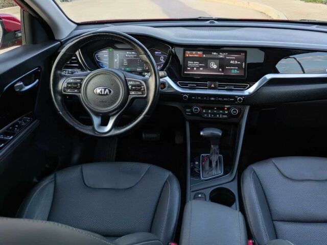 Кіа Niro 2020 у Чернігові на Automoto.ua Червоний Кіа Niro, об'ємом двигуна 1.6 л та пробігом 38 тис. км за 8500 $, фото 8 на Automoto.ua