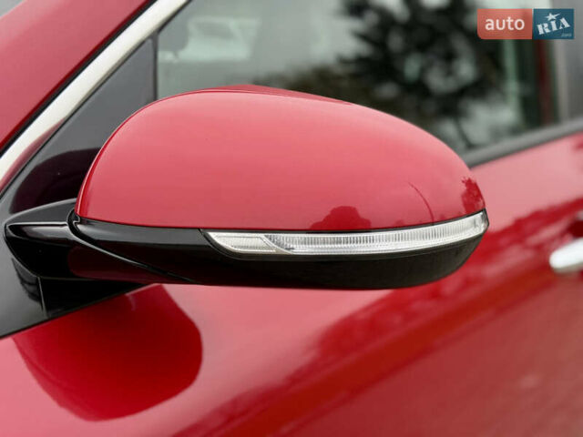 Червоний Кіа Niro, об'ємом двигуна 0 л та пробігом 128 тис. км за 19900 $, фото 17 на Automoto.ua