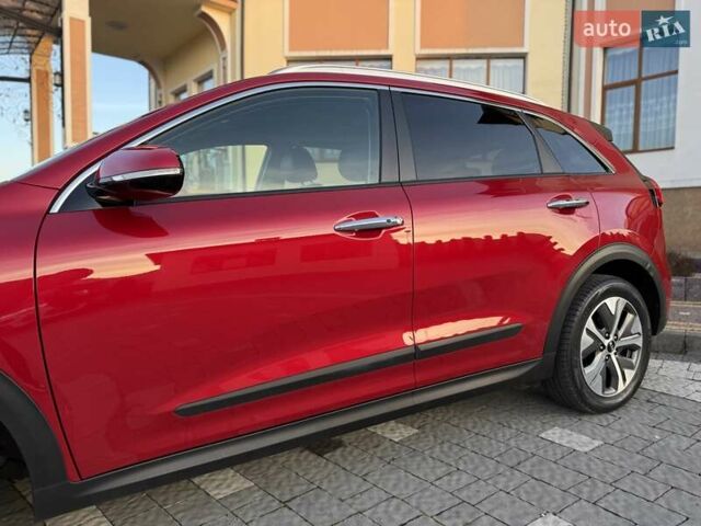 Красный Киа Niro, объемом двигателя 0 л и пробегом 67 тыс. км за 19850 $, фото 28 на Automoto.ua