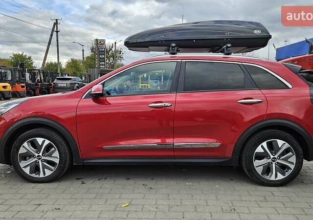 Киа Niro 2020 в Радомышле на Automoto.ua Красный Киа Niro, объемом двигателя 0 л и пробегом 116 тыс. км за 20600 $, фото 3 на Automoto.ua