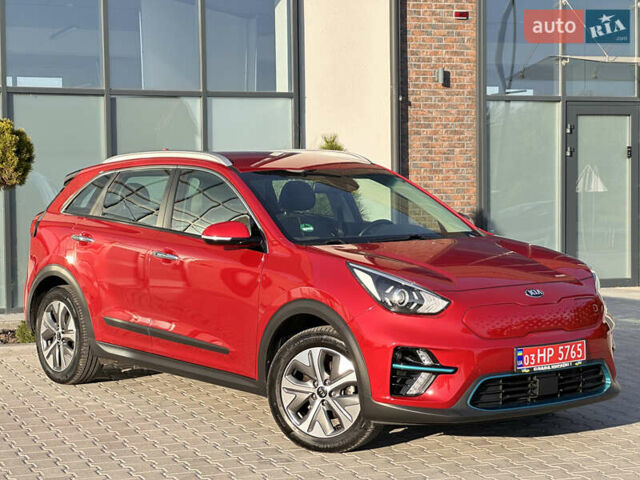 Красный Киа Niro, объемом двигателя 0 л и пробегом 161 тыс. км за 17950 $, фото 23 на Automoto.ua