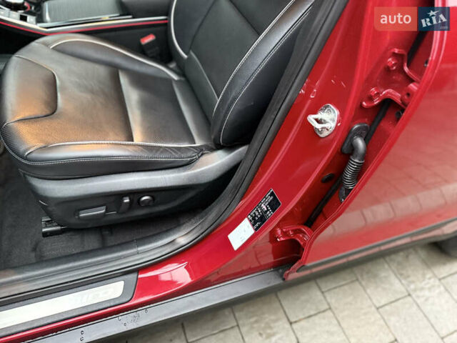 Червоний Кіа Niro, об'ємом двигуна 0 л та пробігом 151 тис. км за 18500 $, фото 57 на Automoto.ua